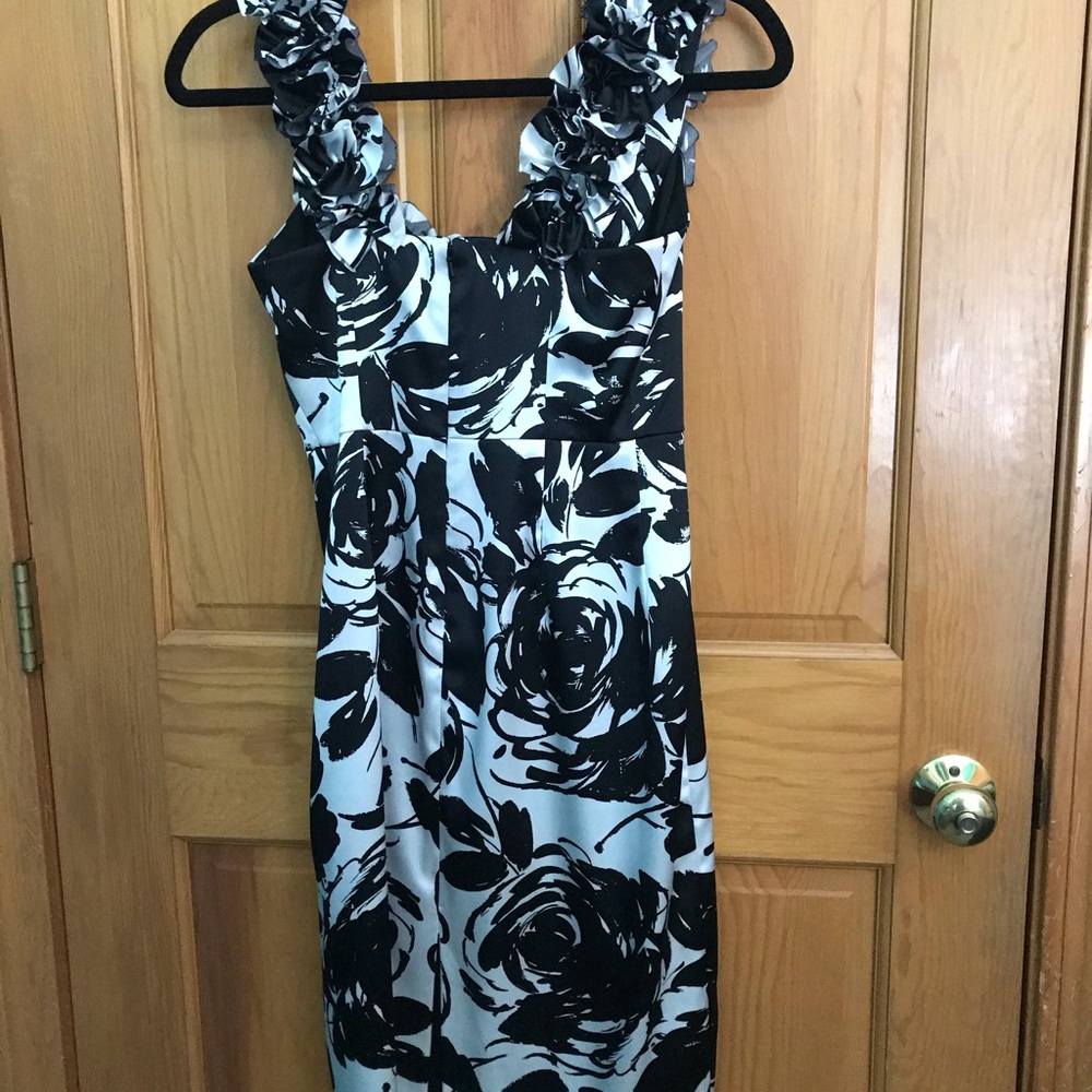 WHBM Satin Ruffle Floral Pattern Cocktail Dress - Picture 3 of 7